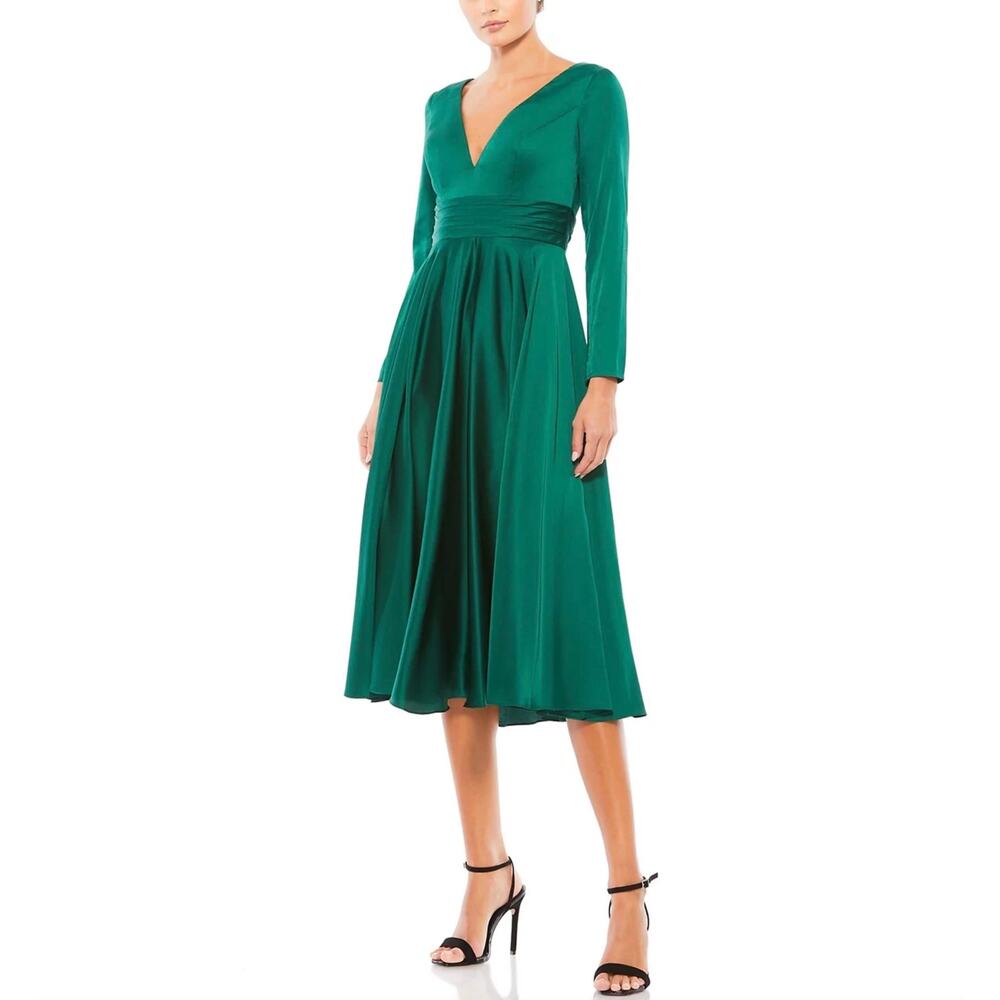 Mac Duggal 67527 Satin Long Sleeve Fit & Flare Midi Cocktail Dress Green Size 8